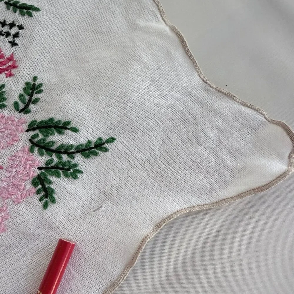 Vtg Handmade Cross Stitch Table Runner Pink Roses Linen Dresser Scarf 14x35 READ